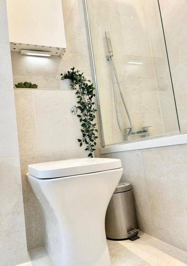 Charming 2 Beds In Chelsea By Earl'S Court Station Apartamento Londres Exterior foto